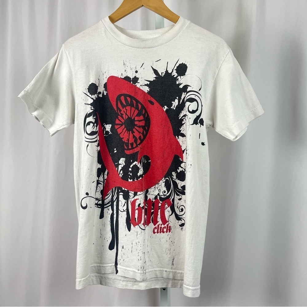 BME Click Small Shark Grunge Graphic Tee Shirt Bike Car Skate